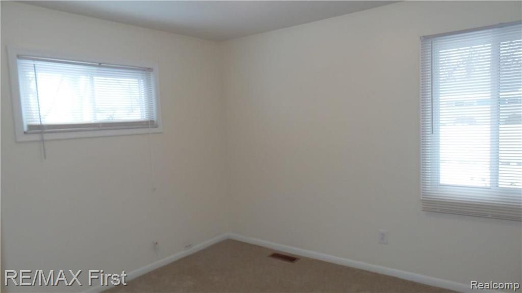 11166 Unity Drive Warren, MI 48089 - Photo 17 of 27