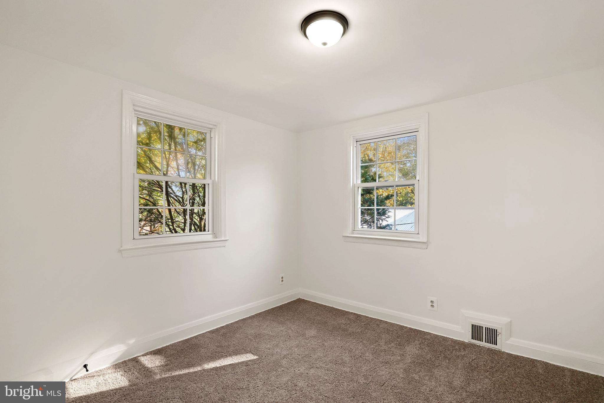 731 Howard Road Baltimore, MD 21208 - Photo 17 of 36
