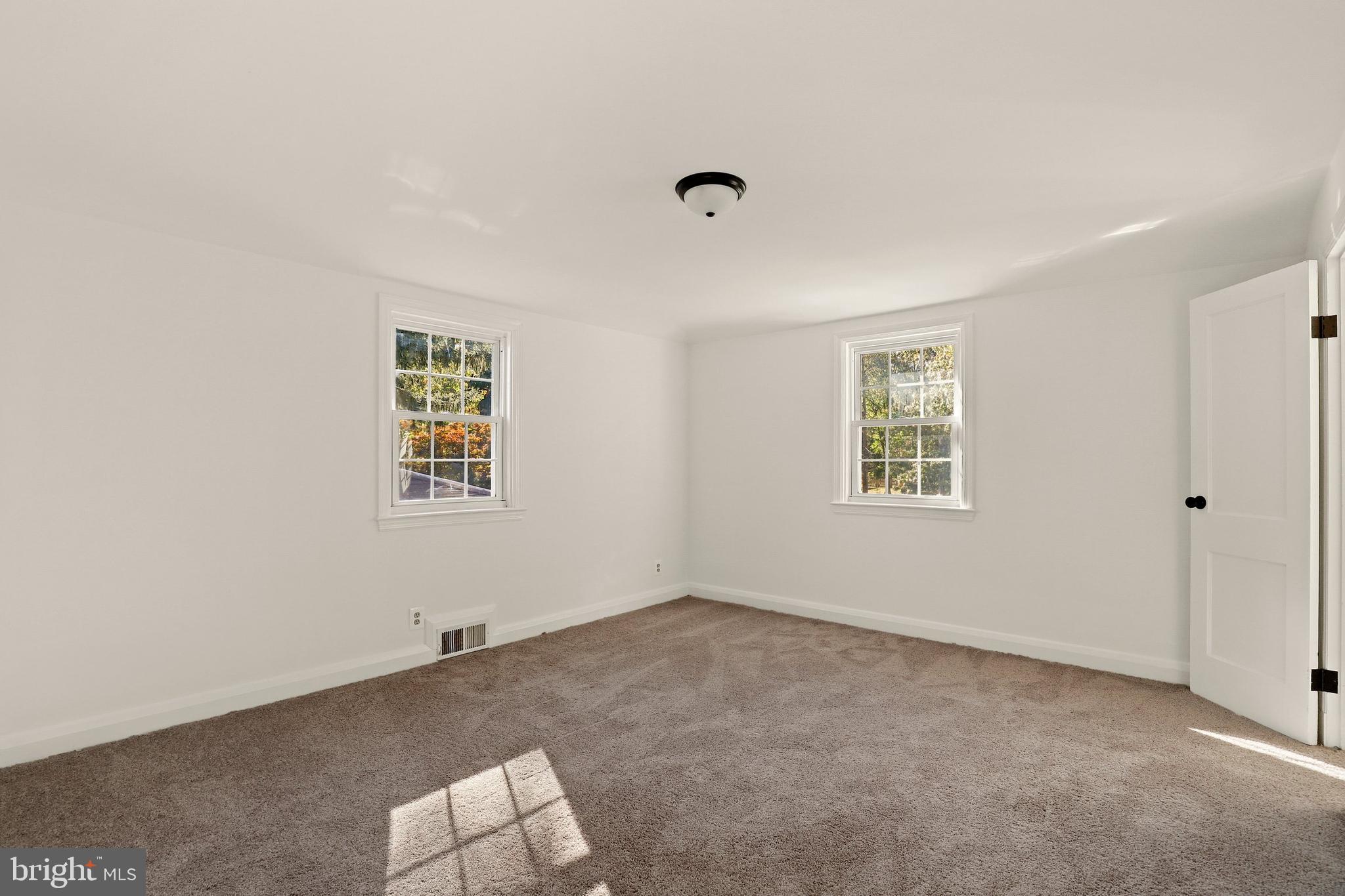 731 Howard Road Baltimore, MD 21208 - Photo 20 of 36