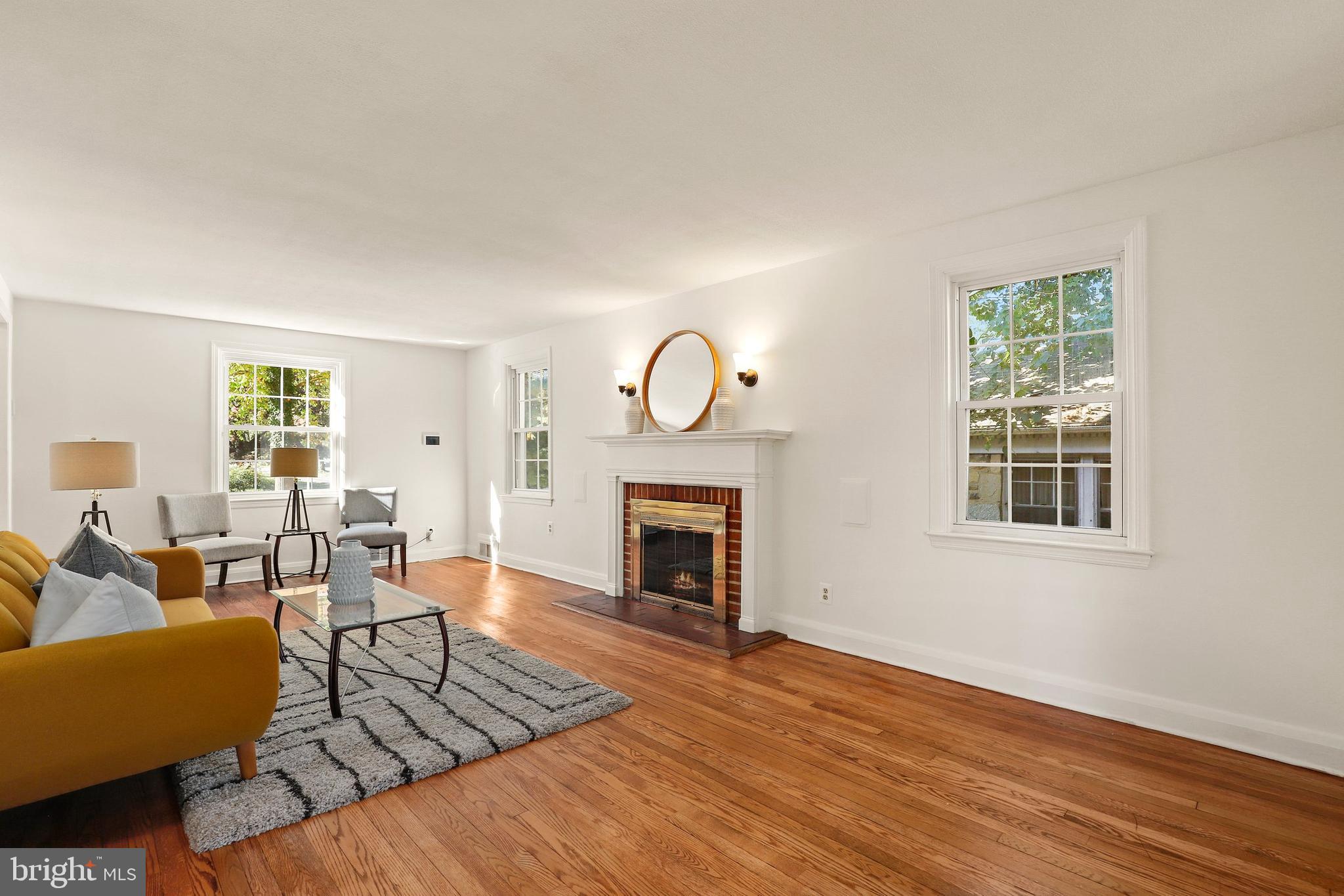 731 Howard Road Baltimore, MD 21208 - Photo 3 of 36