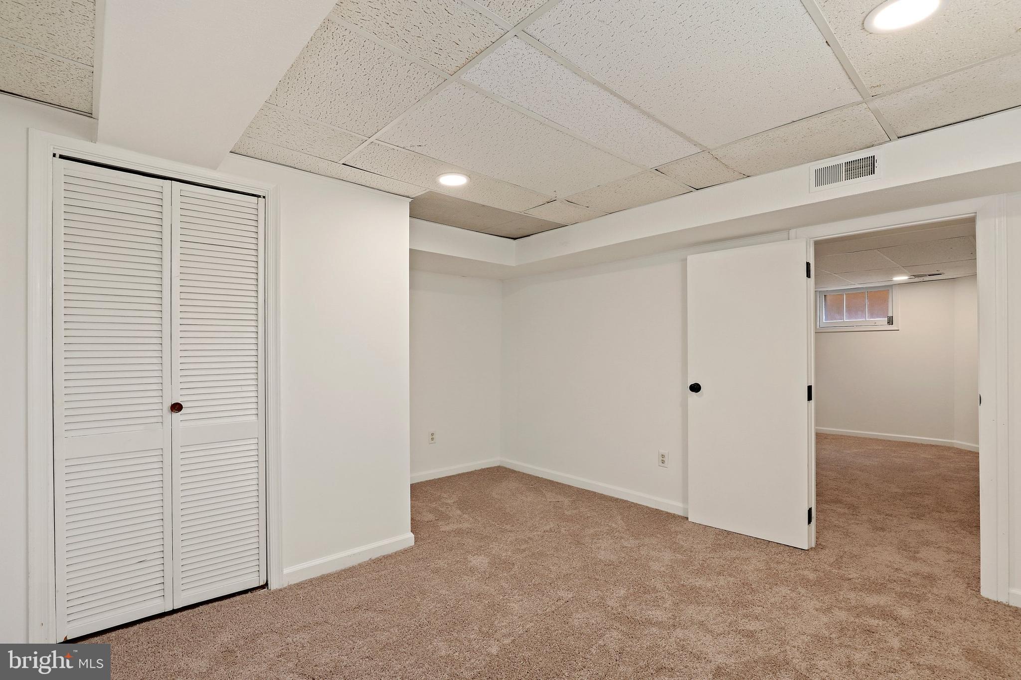731 Howard Road Baltimore, MD 21208 - Photo 25 of 36