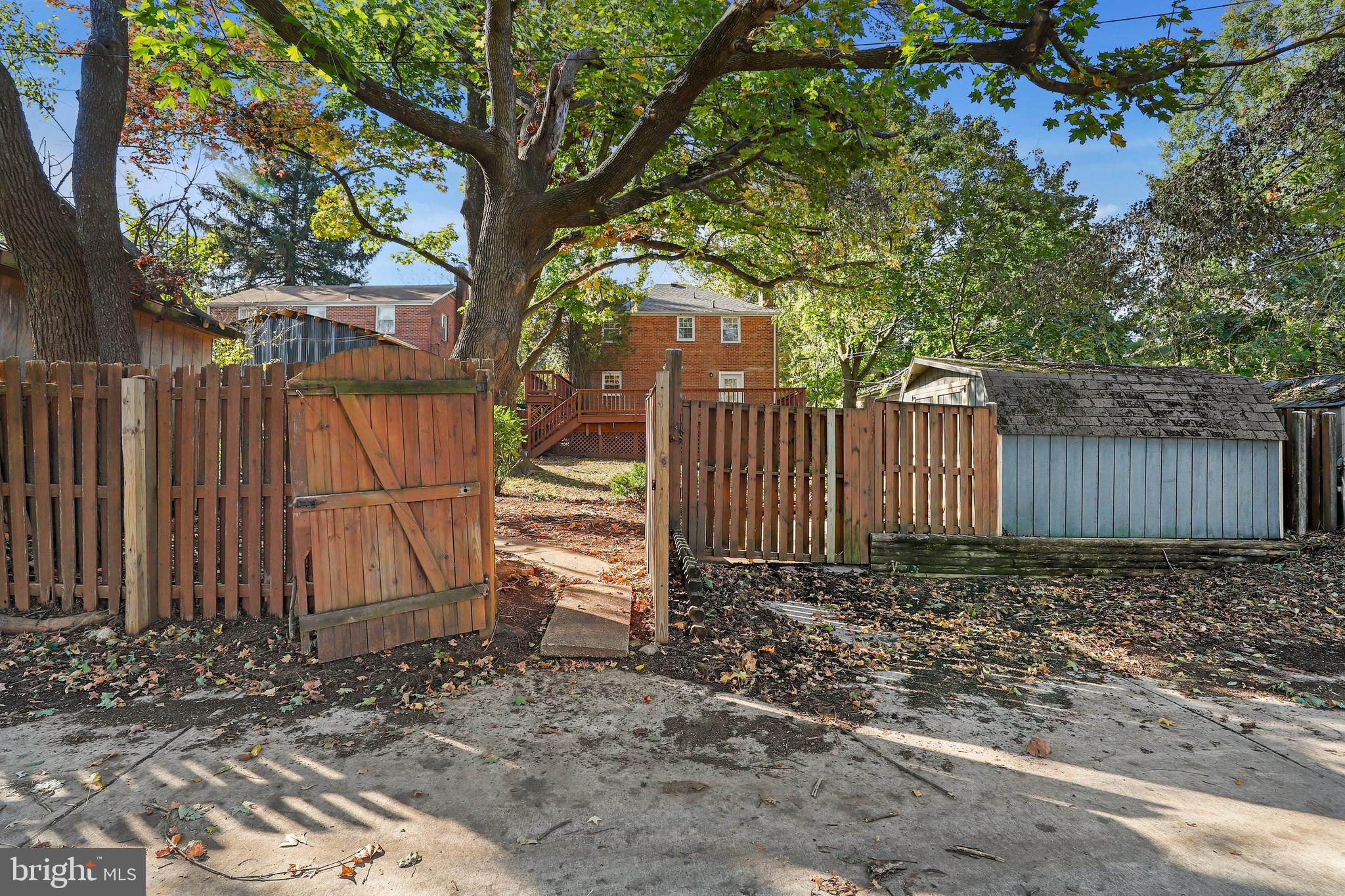 731 Howard Road Baltimore, MD 21208 - Photo 34 of 36