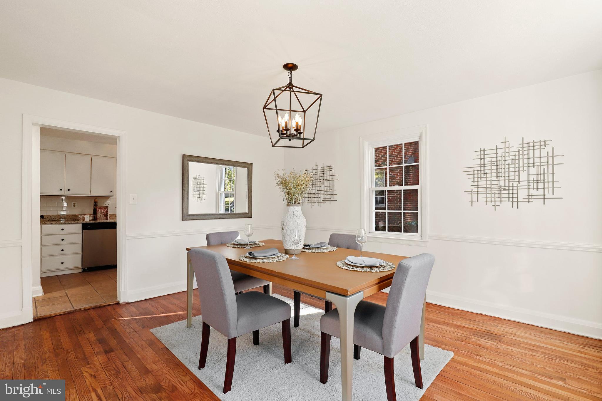 731 Howard Road Baltimore, MD 21208 - Photo 6 of 36