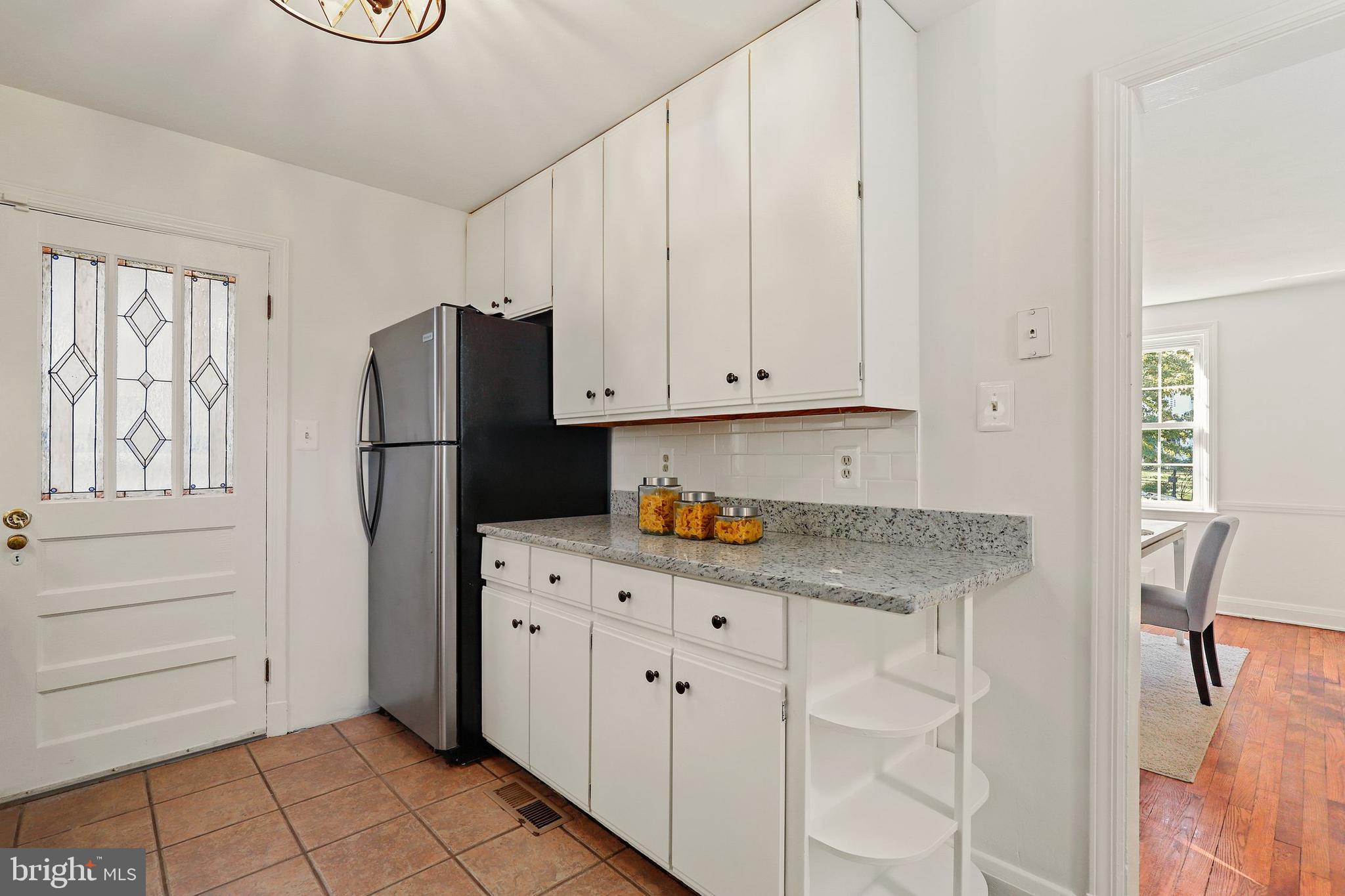 731 Howard Road Baltimore, MD 21208 - Photo 10 of 36