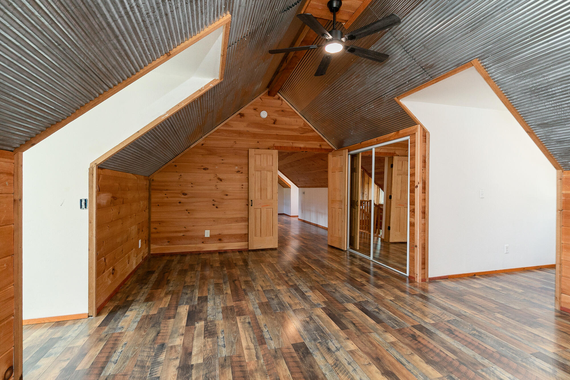 1556 East 464th Road Bolivar, MO 65613 - Photo 29 of 56 7M4A5608