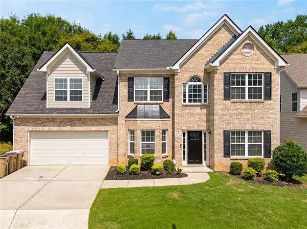 $400,000 | 6973 Grand Hickory Drive, Braselton, GA 30517