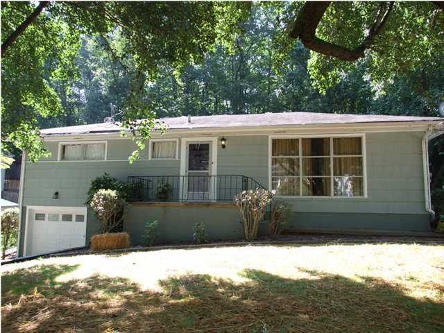 1118 Fernway Road Chattanooga, TN 37405 - Photo 1 of 15 Primary Photo
