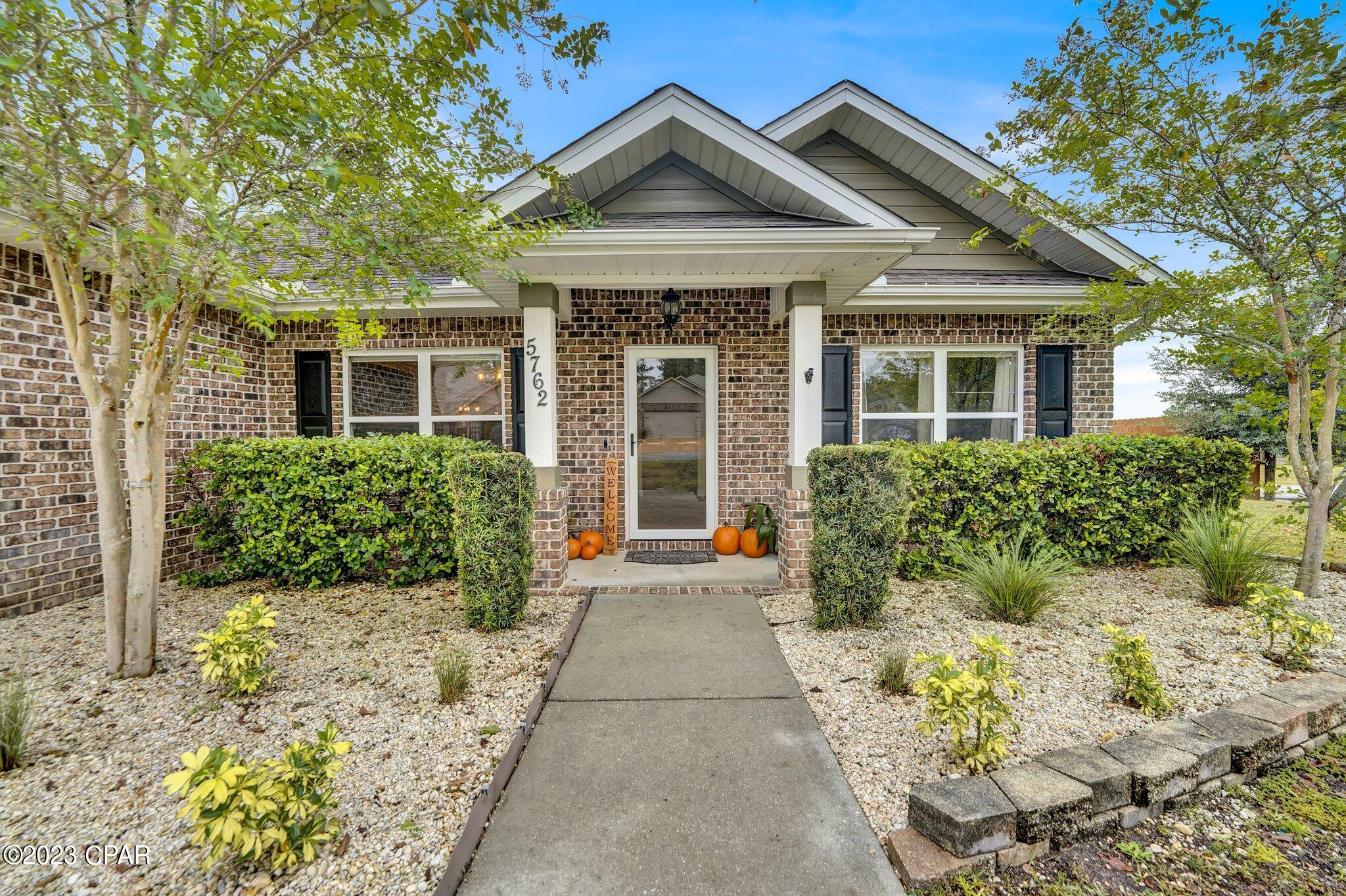 5762 Marigold Loop Crestview, FL 32539 - Photo 2 of 40 Gallery Image 2
