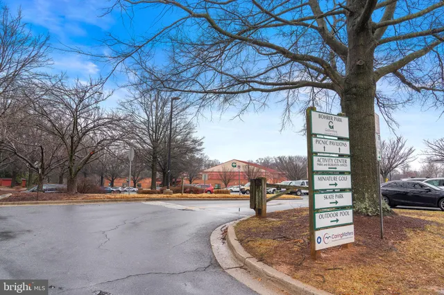 a view of a building with an outdoor space