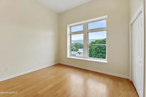 $1,950 | 49 Park Street, Unit 2, Adams, MA 01220