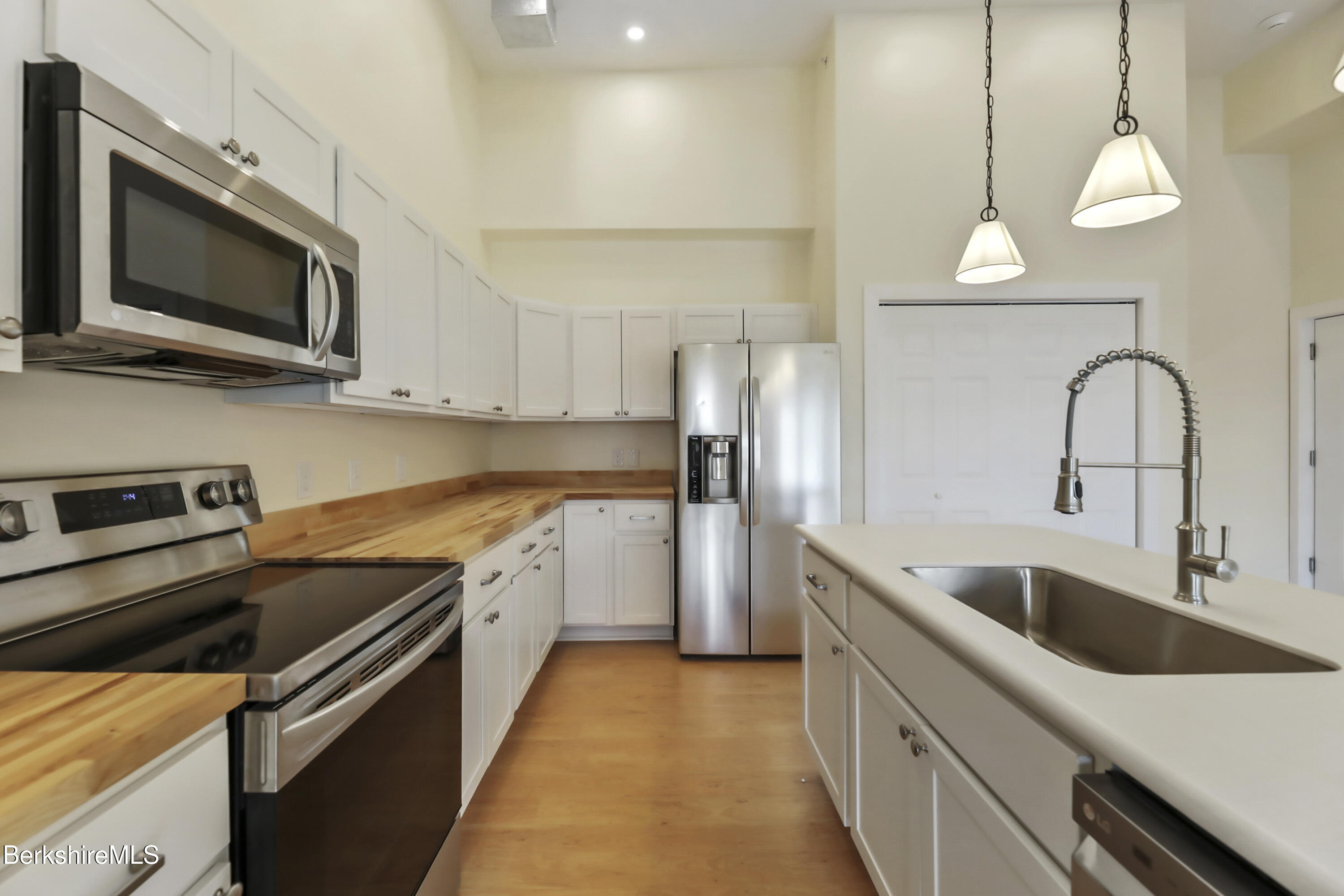 49 Park Street, Unit 2 Adams, MA 01220 - Photo 6 of 16 175 Kitchen