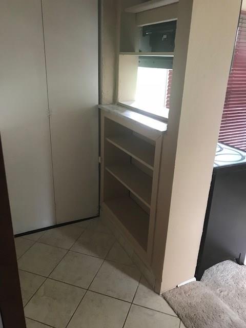 22 Seneca Road Pittsburgh, PA 15241 - Photo 12 of 24 Built-in book shelf