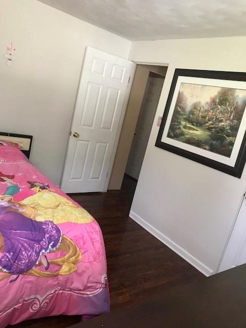 22 Seneca Road Pittsburgh, PA 15241 - Photo 15 of 24 2nd Bedroom with hardwood floors