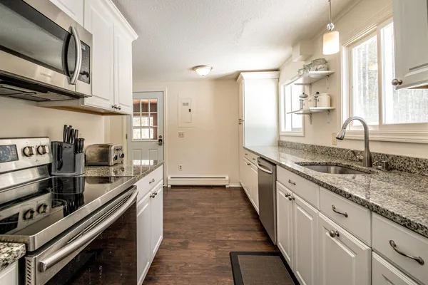 $425,000 | 1503 Us Rt 302, Bartlett, NH 03812