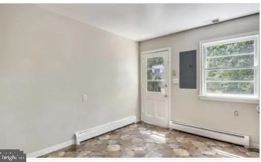 $2,500 | 8714 36th Avenue, College Park, MD 20740