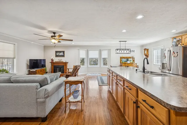 $454,900 | 237 Grant Highway, Gordonsville, TN 38563