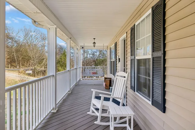 $454,900 | 237 Grant Highway, Gordonsville, TN 38563