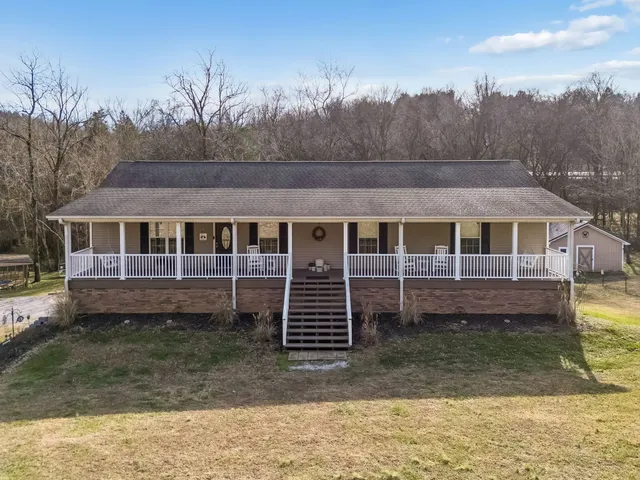 $454,900 | 237 Grant Highway, Gordonsville, TN 38563