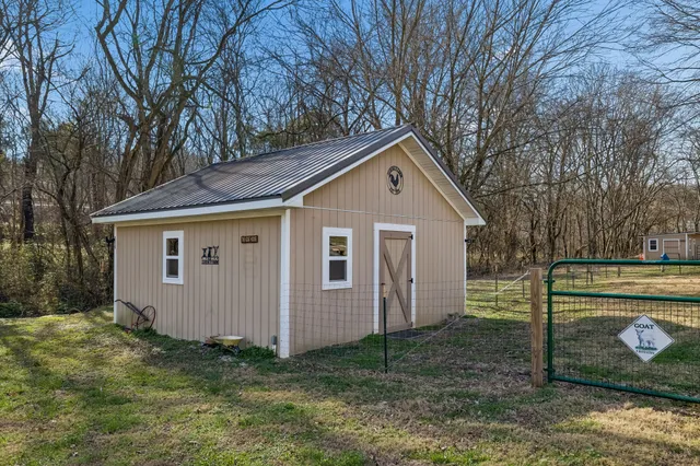 $454,900 | 237 Grant Highway, Gordonsville, TN 38563