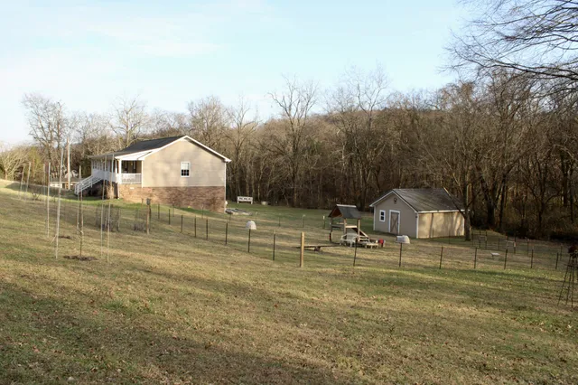 $454,900 | 237 Grant Highway, Gordonsville, TN 38563