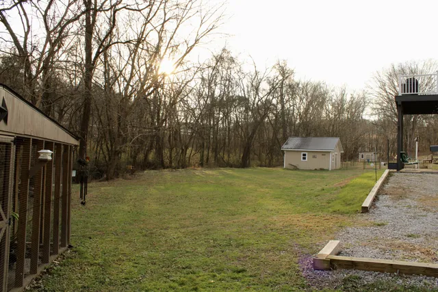 $454,900 | 237 Grant Highway, Gordonsville, TN 38563