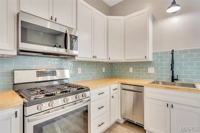 $398,000 | 5404 Nagel Avenue, St. Louis, MO 63109