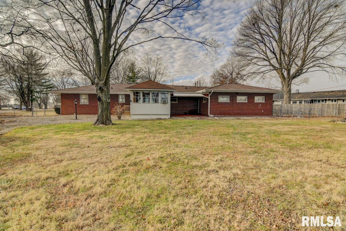 6 Lakewind Drive Springfield, IL 62703 - Photo 33 of 35 Gallery Image 33