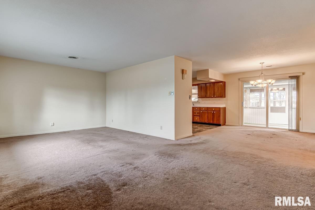 6 Lakewind Drive Springfield, IL 62703 - Photo 5 of 35 Gallery Image 5