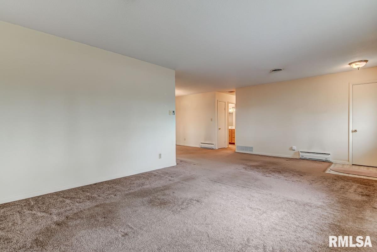 6 Lakewind Drive Springfield, IL 62703 - Photo 6 of 35 Gallery Image 6
