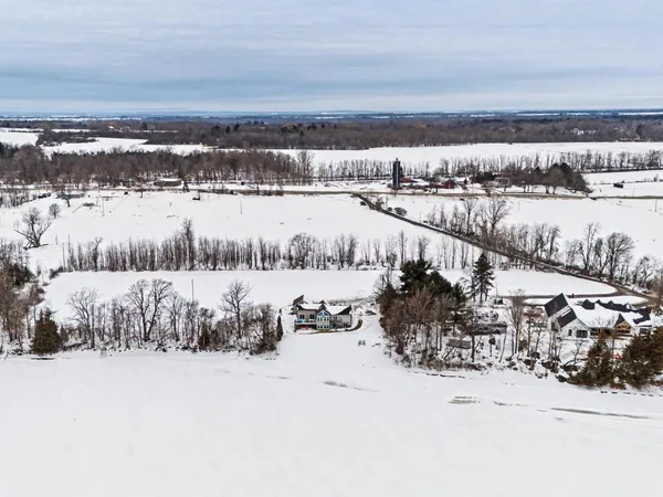 $679,000 | 802 Alburg Springs Road, Alburgh, VT 05440