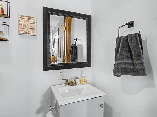 $679,000 | 802 Alburg Springs Road, Alburgh, VT 05440