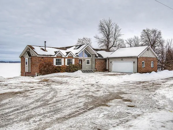 $679,000 | 802 Alburg Springs Road, Alburgh, VT 05440