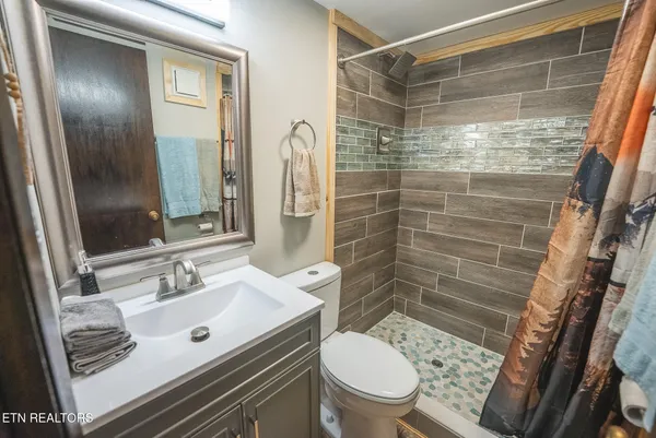 $279,900 | 260 Roaring Fork Road, Unit 217, Gatlinburg, TN 37738