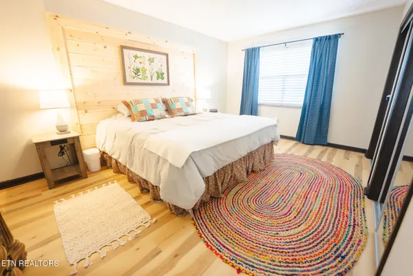 $279,900 | 260 Roaring Fork Road, Unit 217, Gatlinburg, TN 37738
