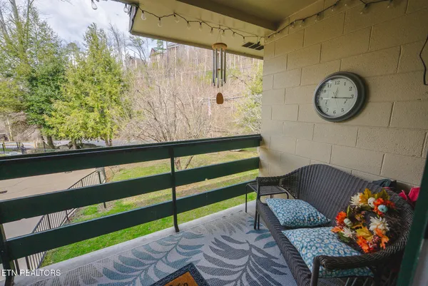 $279,900 | 260 Roaring Fork Road, Unit 217, Gatlinburg, TN 37738