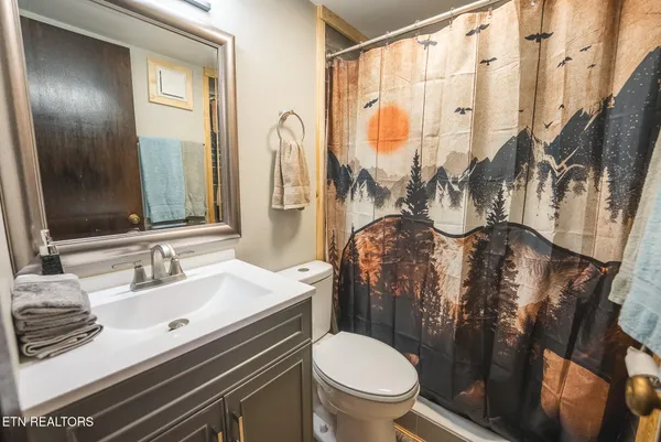 $279,900 | 260 Roaring Fork Road, Unit 217, Gatlinburg, TN 37738