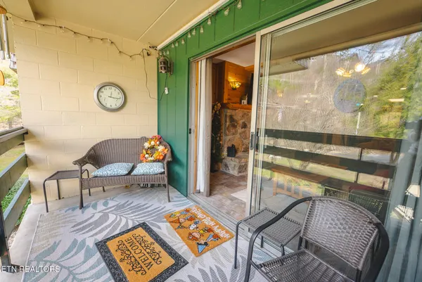 $279,900 | 260 Roaring Fork Road, Unit 217, Gatlinburg, TN 37738