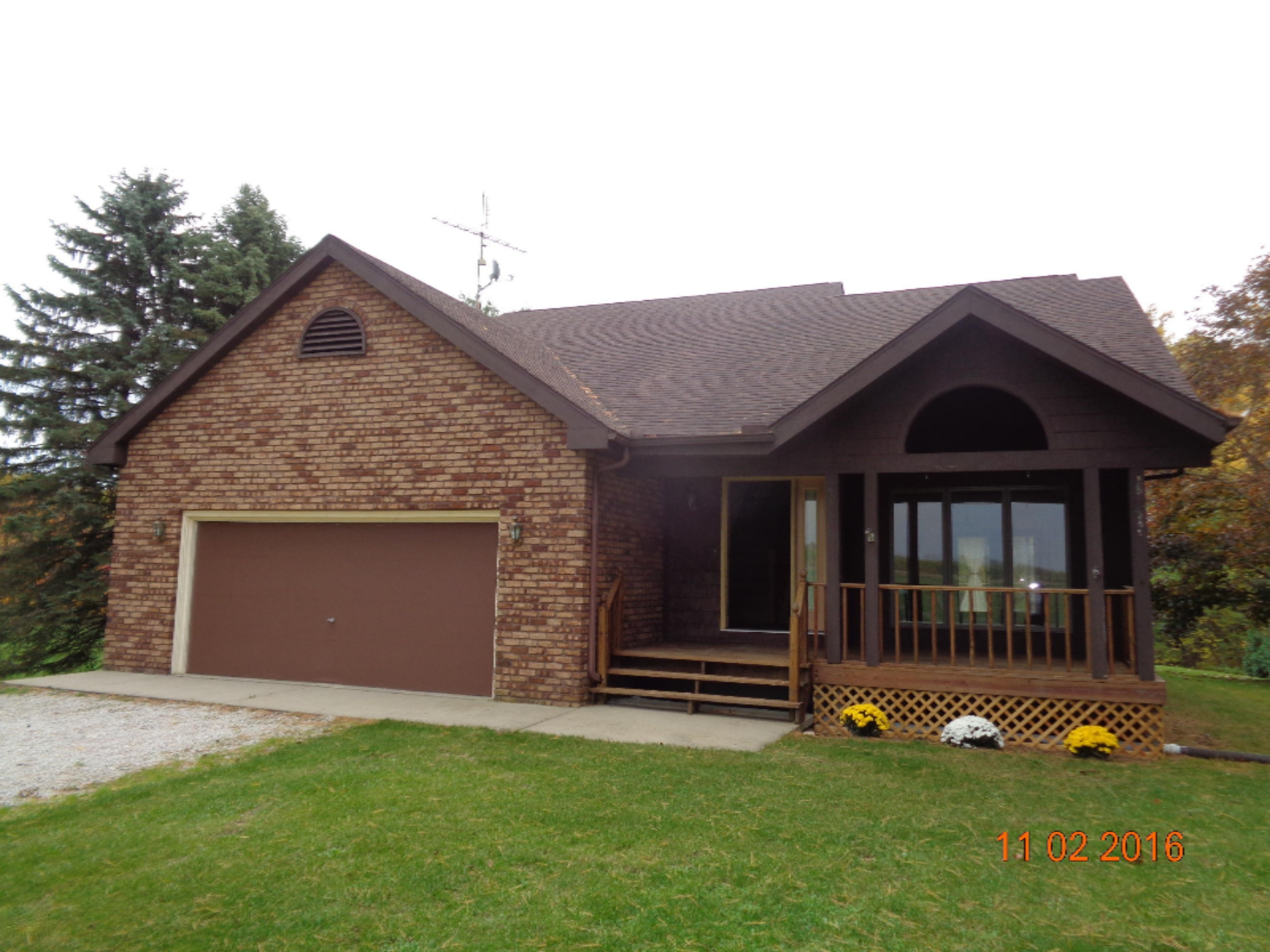 9935 Singer Lake Road Baroda, MI 49101 - Photo 1 of 29 DSC02596