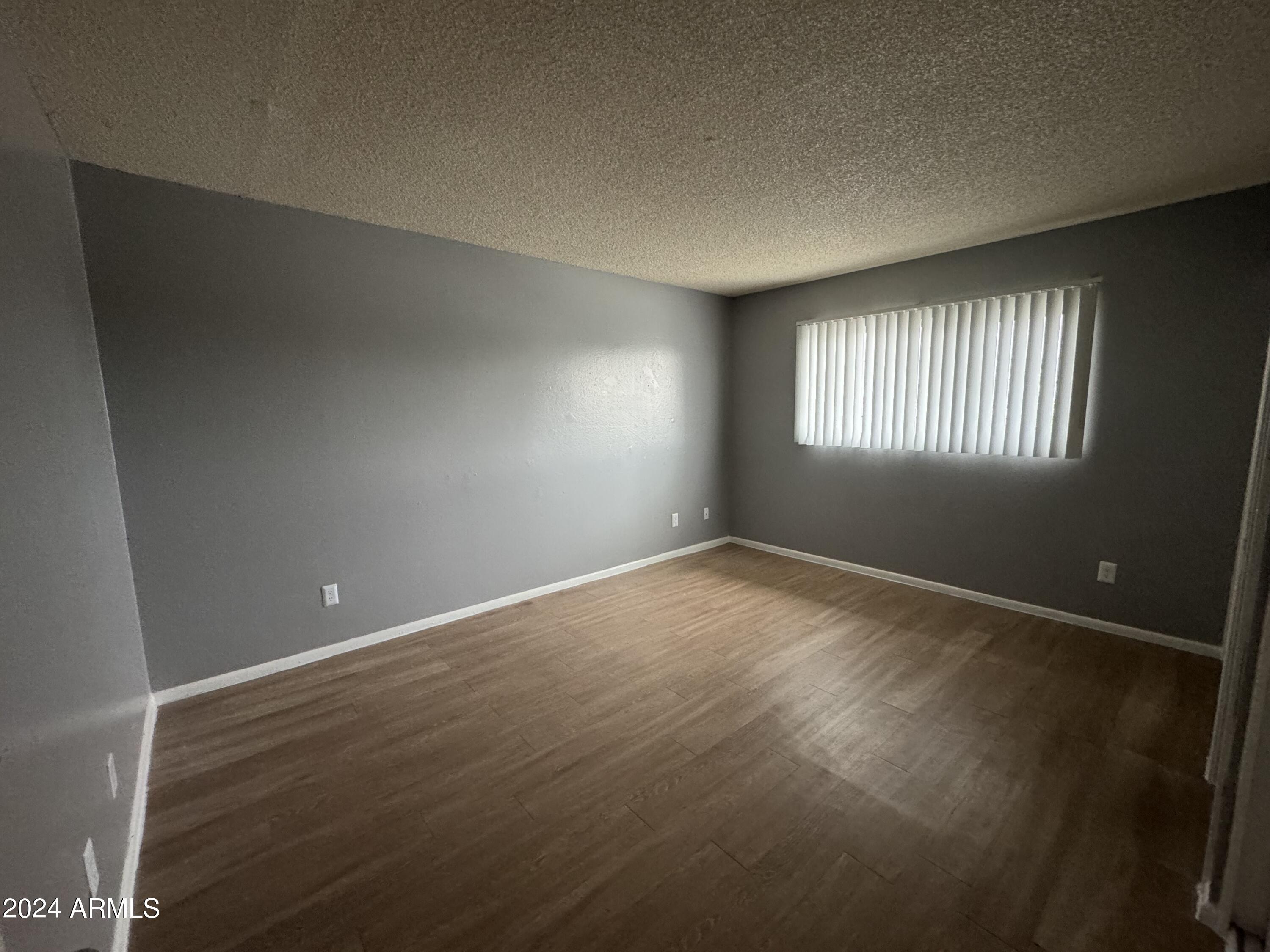 3605 West Bethany Home Road, Unit 15 Phoenix, AZ 85019 - Photo 9 of 13 IMG_6063