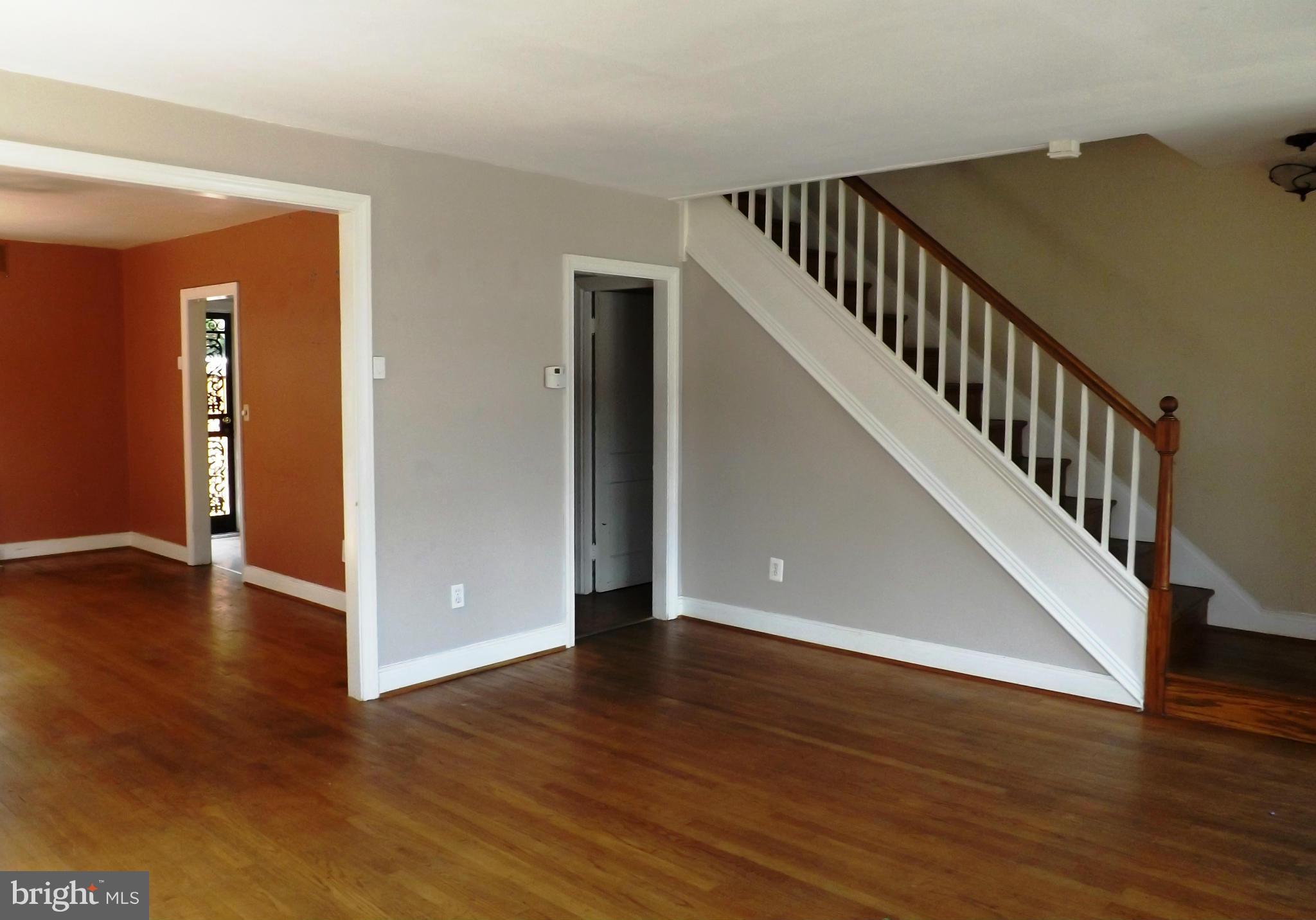 3818 Ednor Road Baltimore, MD 21218 - Photo 4 of 28 Living Room