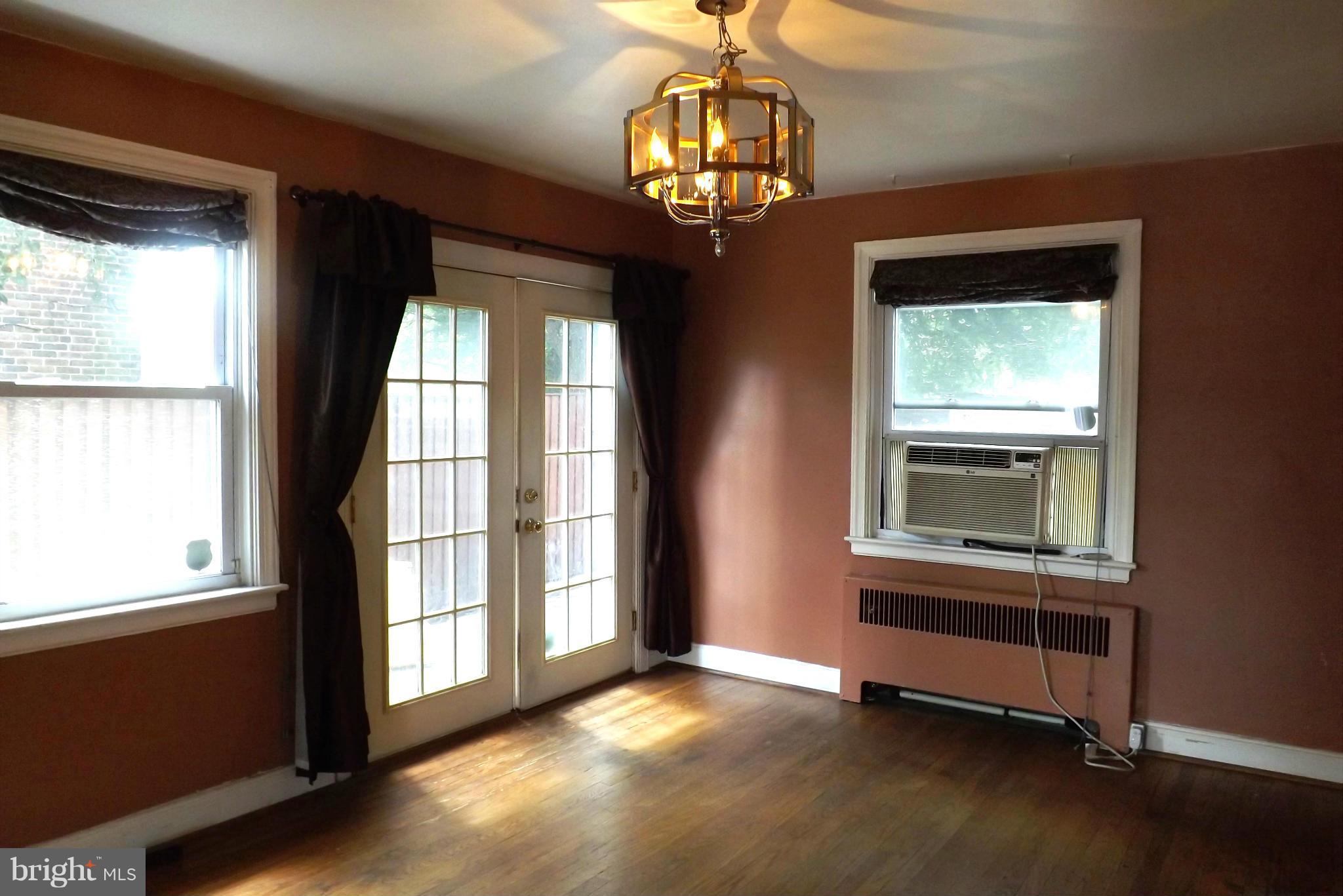 3818 Ednor Road Baltimore, MD 21218 - Photo 8 of 28 Dining Room
