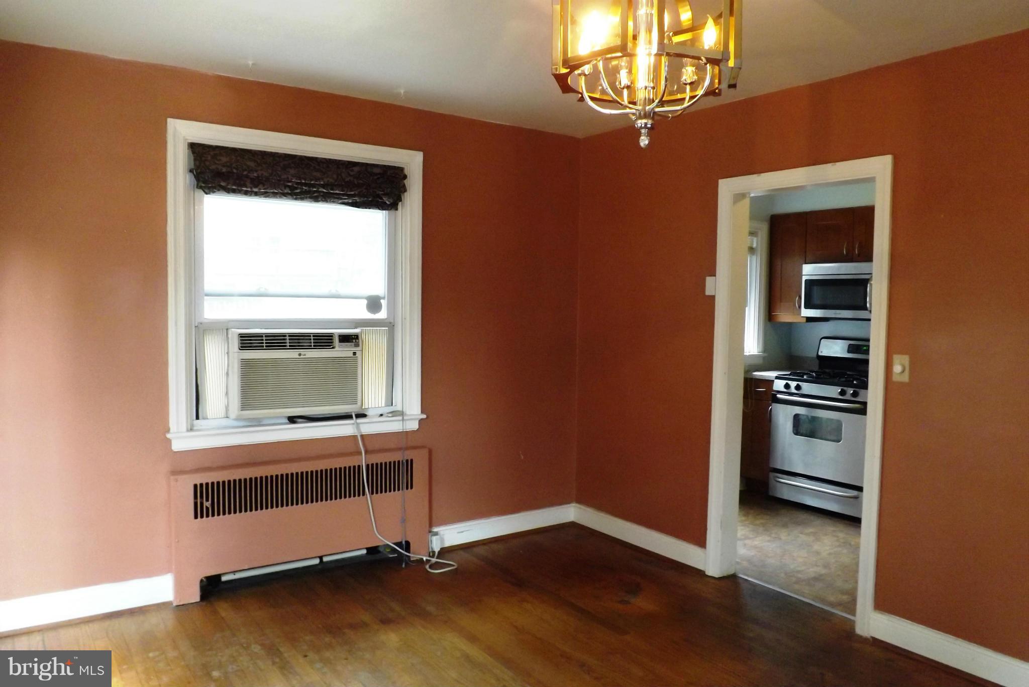 3818 Ednor Road Baltimore, MD 21218 - Photo 9 of 28 Dining Room