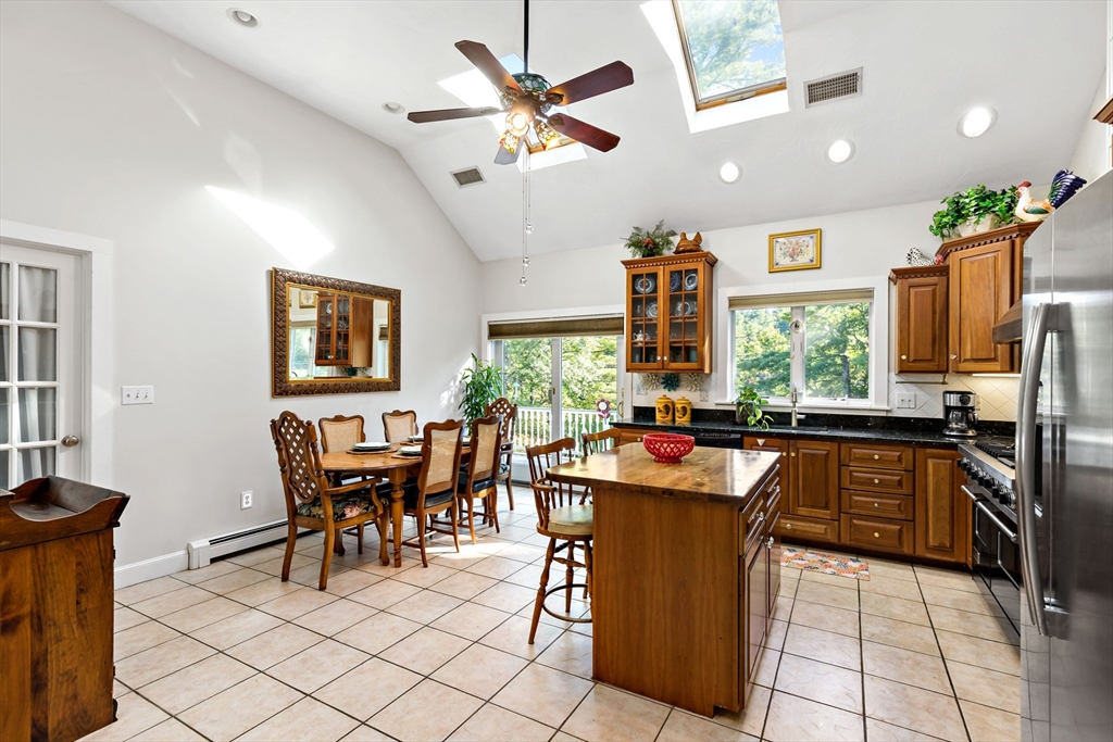 1 Little Smelt Pond Road, Unit B Kingston, MA 02364 - Photo 4 of 17