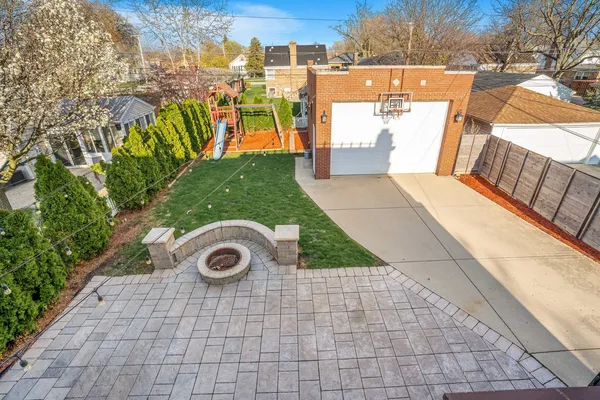 $499,999 | 1907 Portsmouth Avenue, Westchester, IL 60154