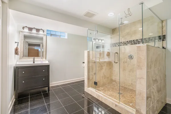 $499,999 | 1907 Portsmouth Avenue, Westchester, IL 60154