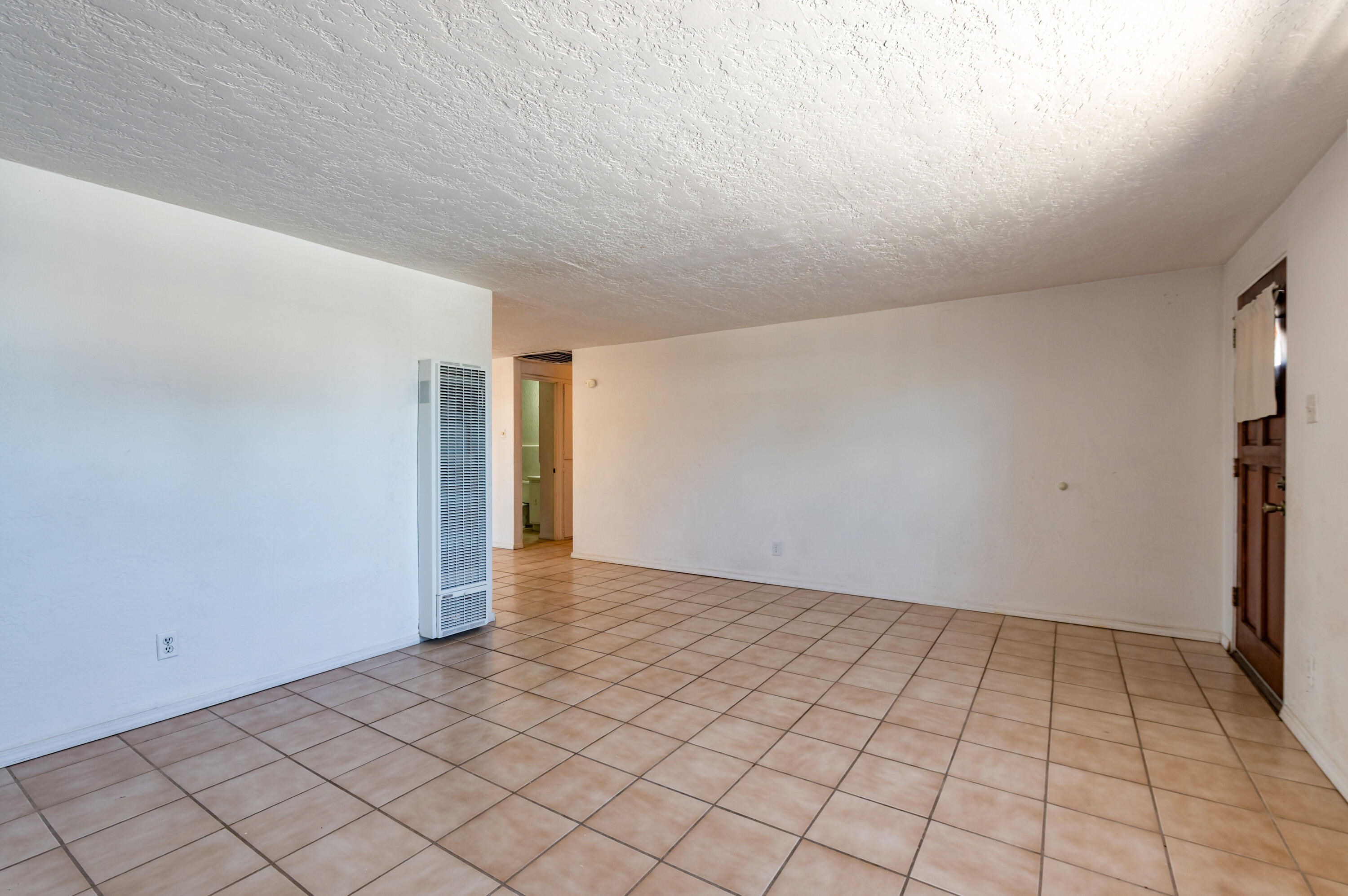 6104 Aztec Road Northeast Albuquerque, NM 87110 - Photo 7 of 23 Gallery Image 7