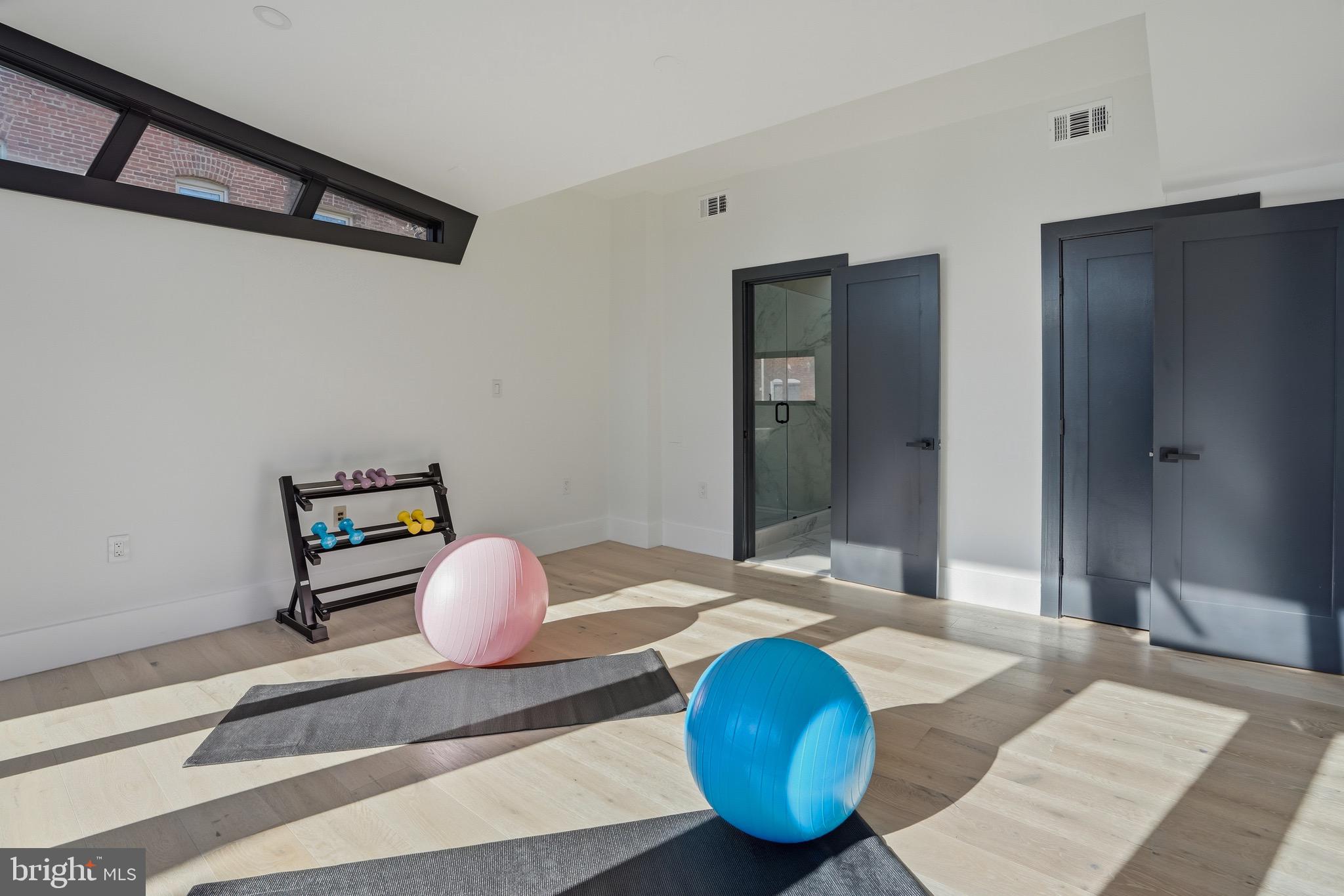 2220 Q Street Northwest Washington, DC 20008 - Photo 44 of 57