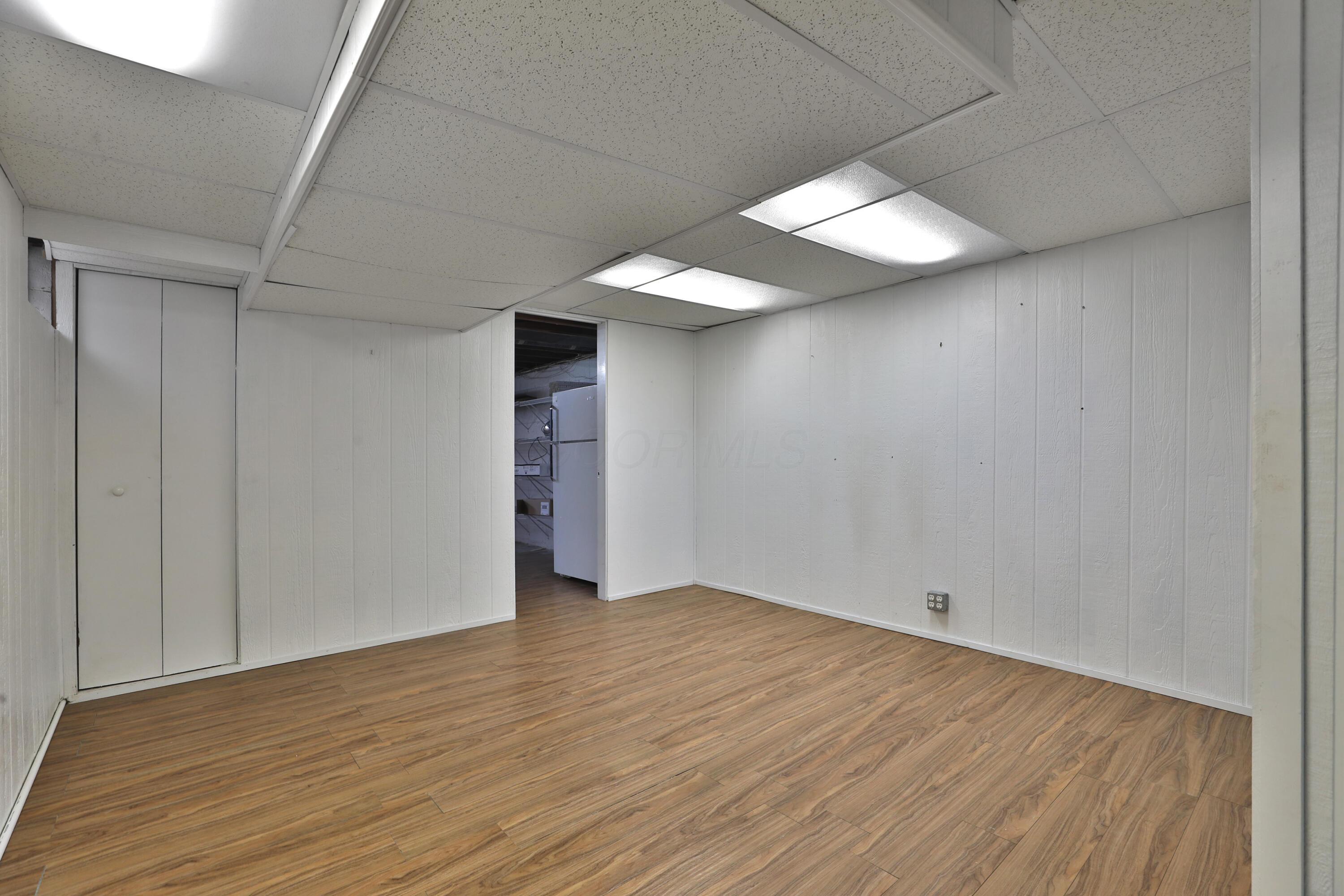 990 Vernon Road Columbus, OH 43209 - Photo 49 of 60 990-Vernon-49