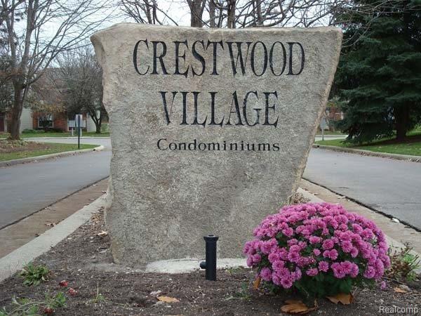 1634 River View Drive, Unit 42 Rochester, MI 48309 - Photo 2 of 14 Entrance to Complex-1