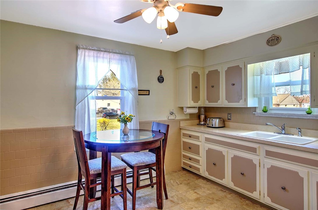 419 George Waterman Road Johnston, RI 02919 - Photo 7 of 31